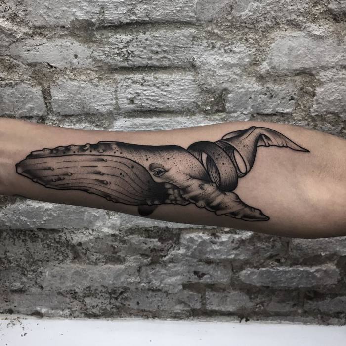 Neotraditional Blackwork Whale Tattoo by oscarmoontattoos