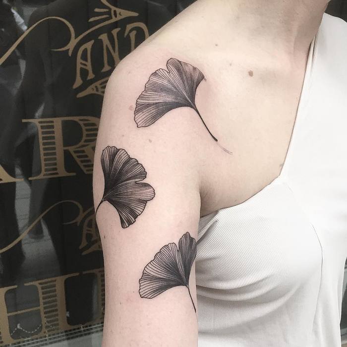 Ginkgo Leaves on Arm by startwithapen